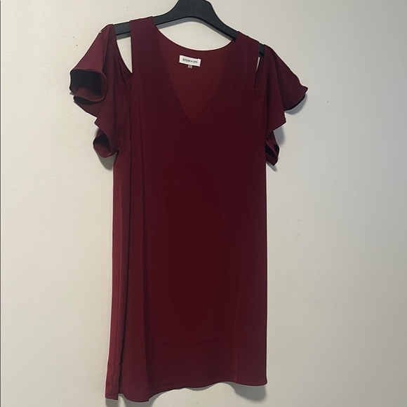 Red maroon Asymmetrical Ruffled Midi Dress - Picture 1 of 3
